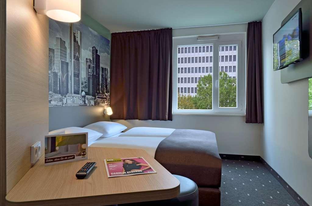 B&B Hotel Frankfurt-West Eschborn Quarto foto