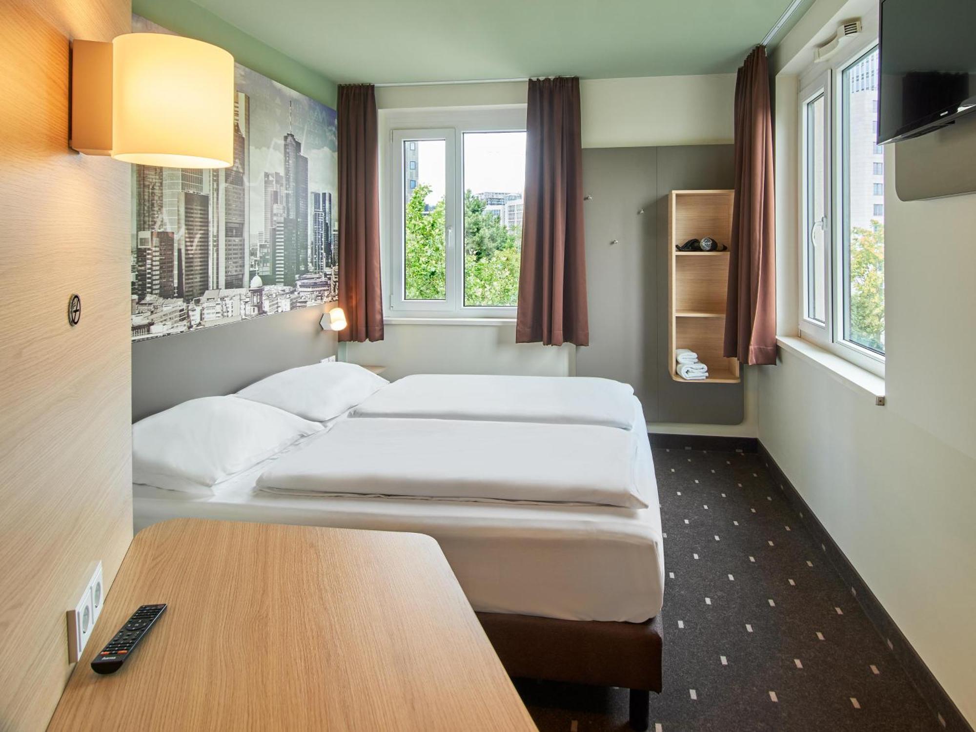 B&B Hotel Frankfurt-West Eschborn Exterior foto