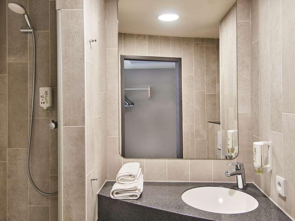 B&B Hotel Frankfurt-West Eschborn Quarto foto
